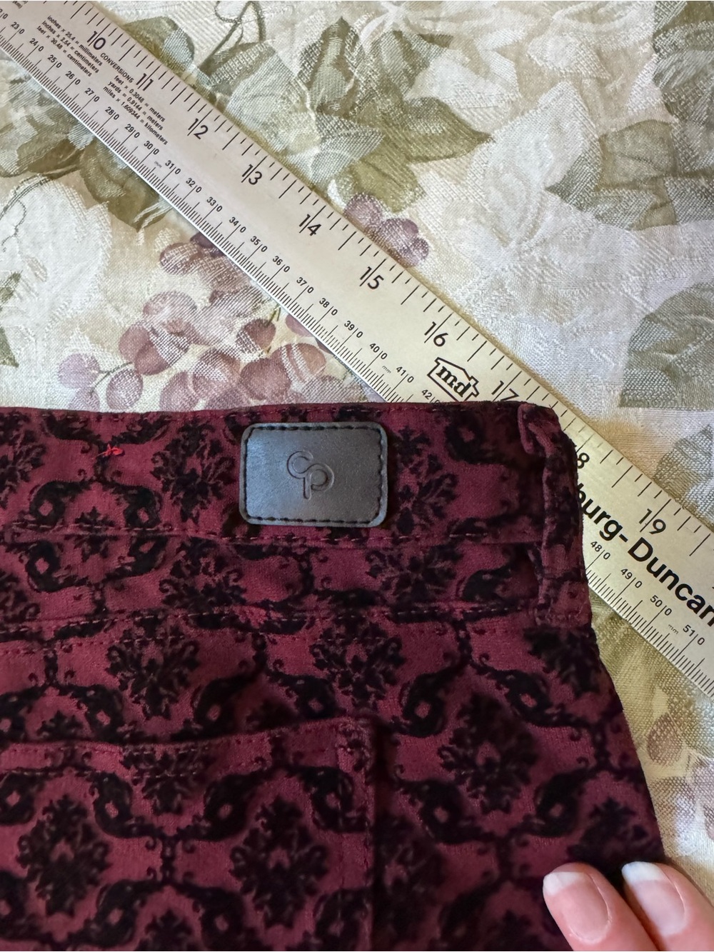 Celebrity Pink 15/32 Burnt Red Black Flocked Damask Skinny Pants Goth - Picture 4 of 10